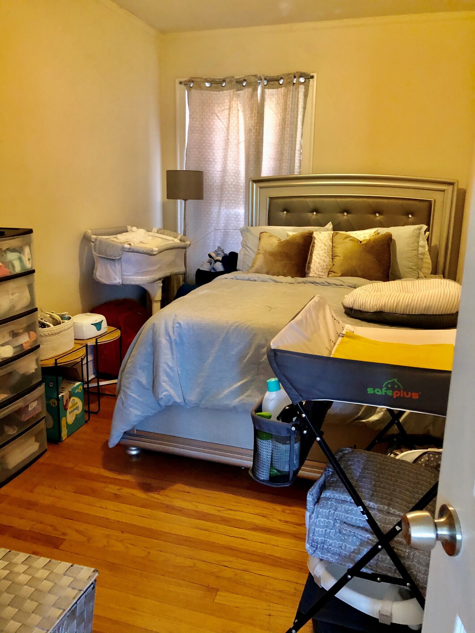 Building Photo - 2357 N Kenneth Ave