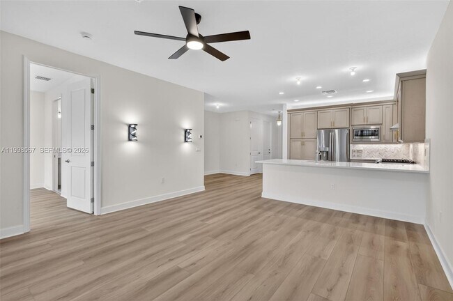 Building Photo - 13455 Starkissed Ln