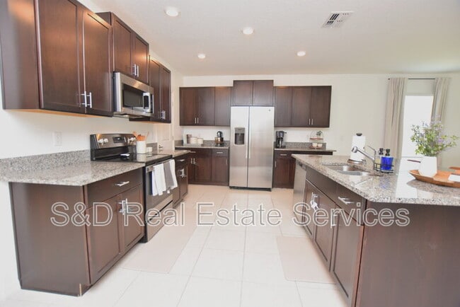 Building Photo - 2767 Red Egret Dr