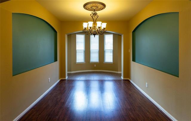 Building Photo - 808 Lake Forest Trl
