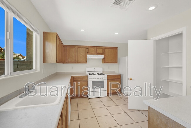 Building Photo - 2022 Peacemaker Rd