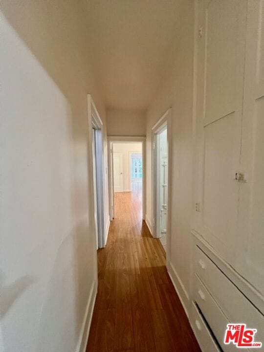 Building Photo - 860 S Berendo St