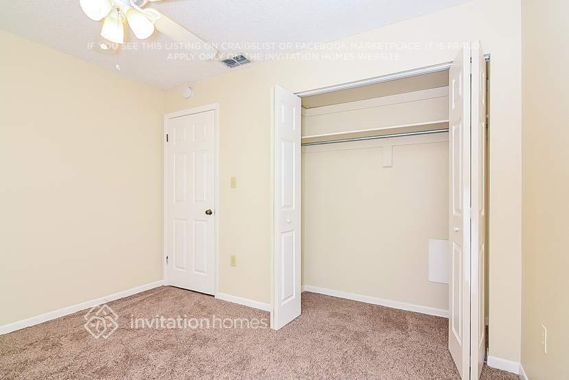 Building Photo - 3738 Hill St