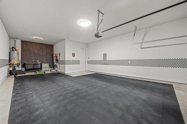 Building Photo - 16520 Pouliche Cv