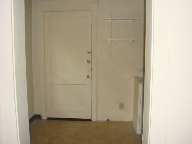 Building Photo - 1401 Williams St