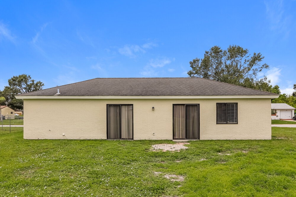 Building Photo - 7574 Mesa St