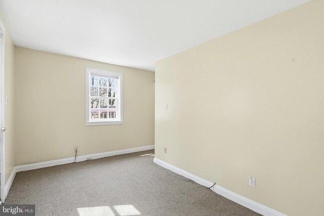 Building Photo - 947 Oella Ave