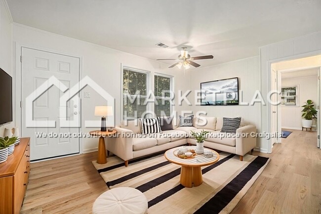 Building Photo - 2637 Shannon Dr