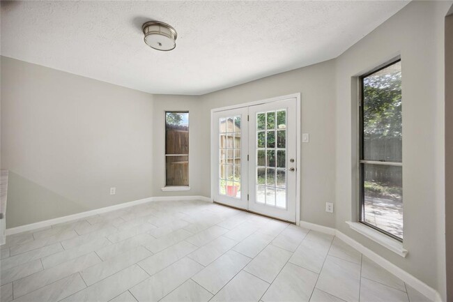 Building Photo - 12215 Cardston Ct