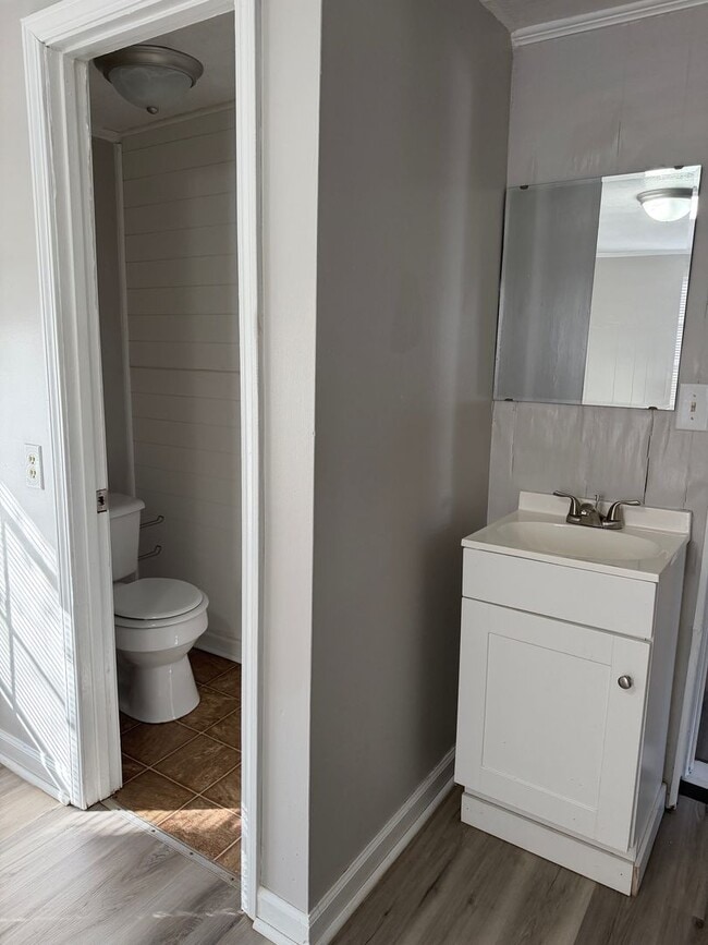 Building Photo - 132 Heather Ln NW