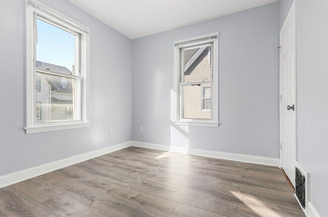 Building Photo - 403 Ferry St