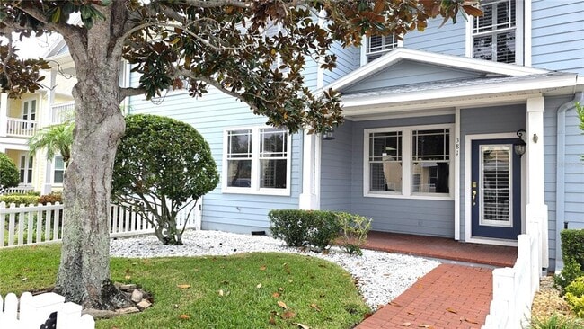 Building Photo - 381 1st Ave SW