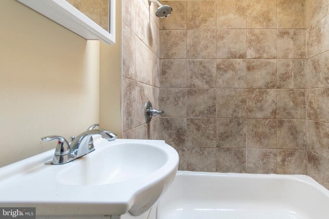 Building Photo - 2849 N Bailey St