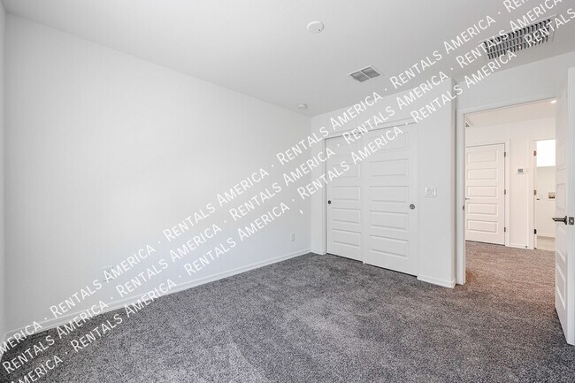 Building Photo - 14243 W Hackamore Dr.