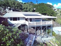 Building Photo - 3 Bedroom/1.5 Bath Home in Kahala w beauti...