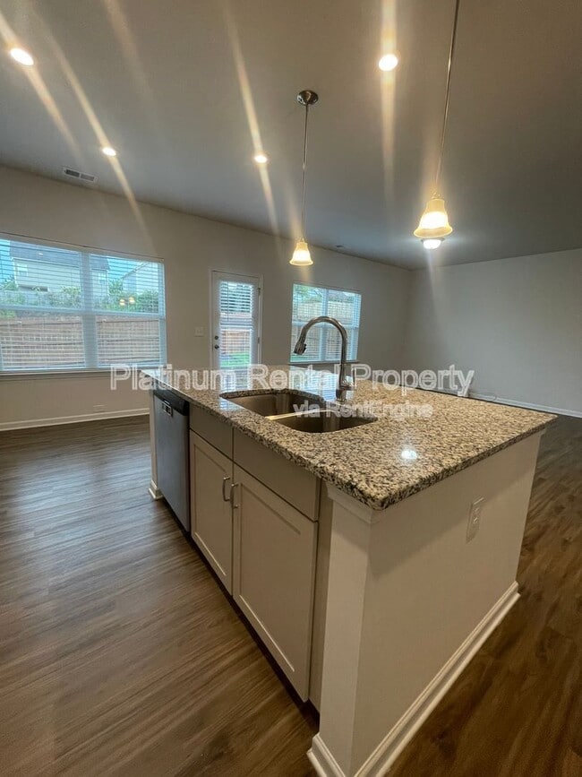 Building Photo - 350 Cranston Dr