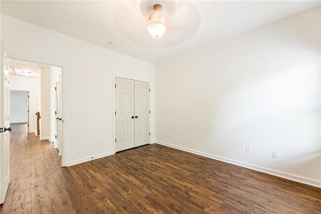 Building Photo - 13294 Kemper Rd