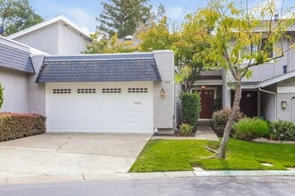 Building Photo - Available! Beautiful 3 Bedroom Townhome In...