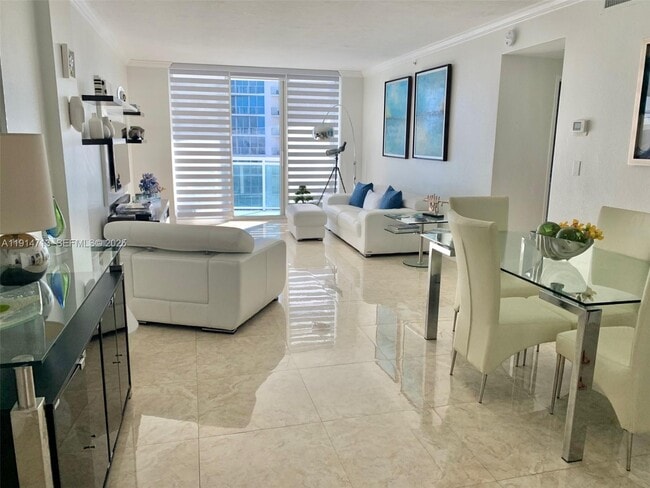 Building Photo - 3001 S Ocean Dr