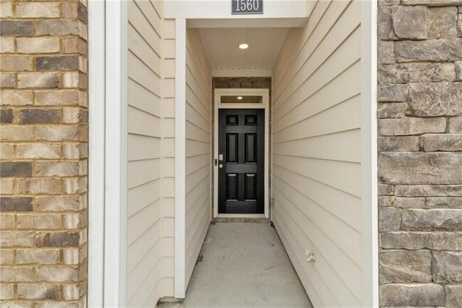 Building Photo - 1560 Gray Br Ct