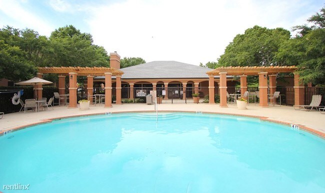 Building Photo - 5501 S MoPac Expy