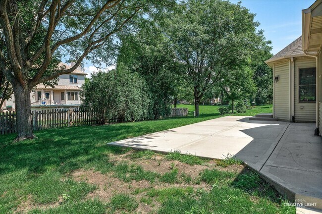Building Photo - 24456 Tufton St