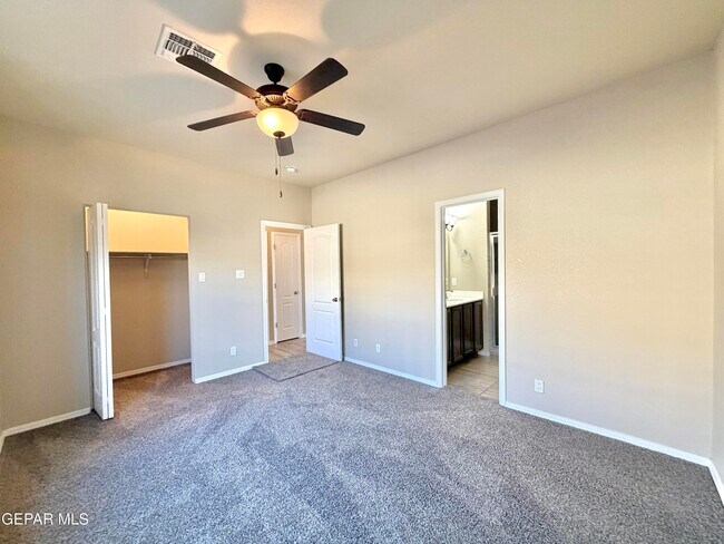 Building Photo - 11145 Eleanor Coldwell Ln