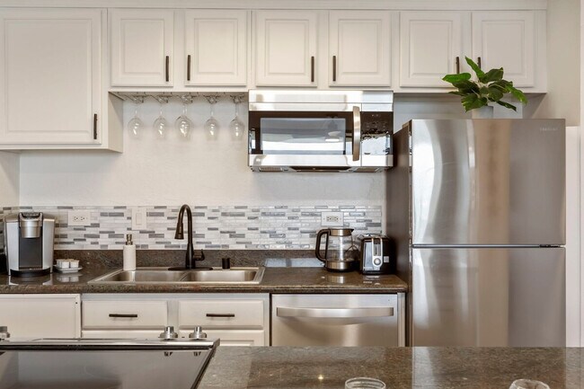 Building Photo - 4471 Lower Honoapiilani Rd