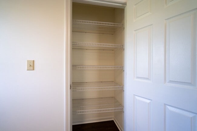 Building Photo - 3515-3517 Prescott Dr.