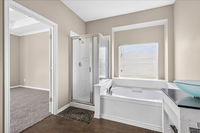 Building Photo - 7414 Lake Micala Dr