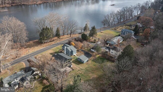 Building Photo - 1434 River Rd
