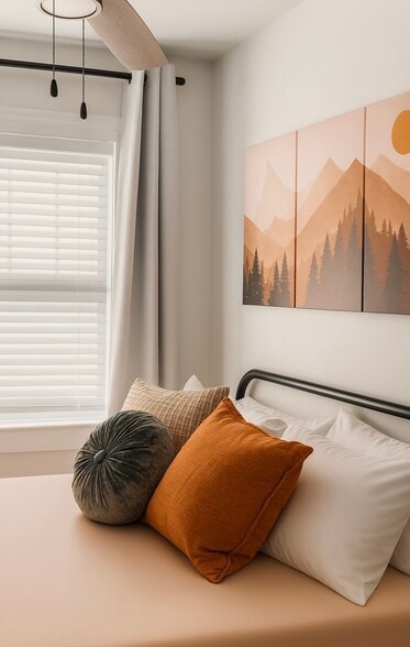 Building Photo - 10 Glass St