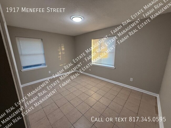 Building Photo - 1917 Menefee St