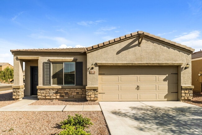 Building Photo - 8224 W Encinas Ln