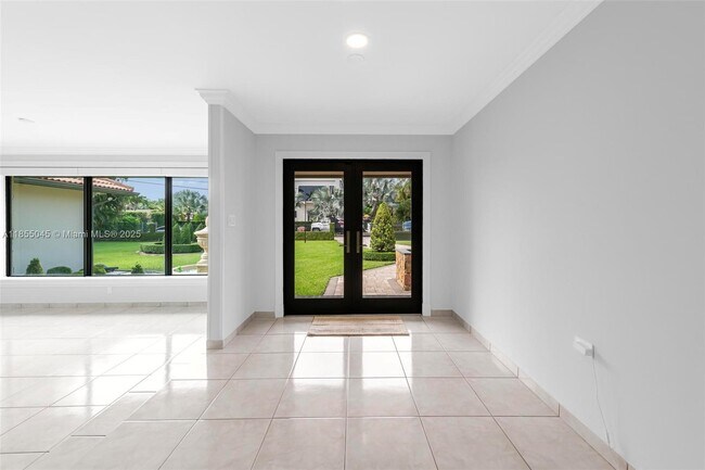 Building Photo - 9255 SW 108th St