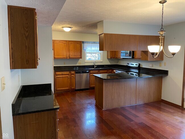 Building Photo - 9161 Champton Dr