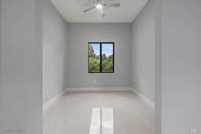 Building Photo - 3209 39th St SW