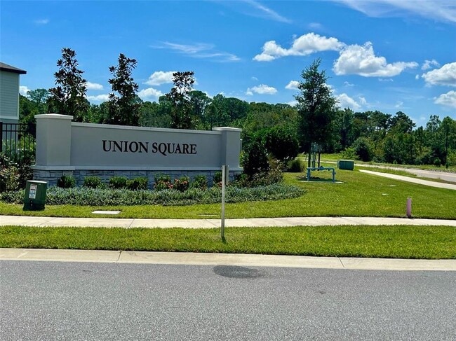 Building Photo - 762 Legacy Dr