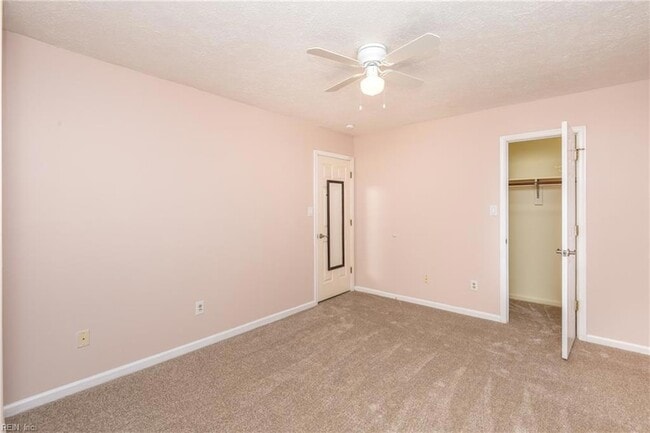 Building Photo - 1628 Angel Ct