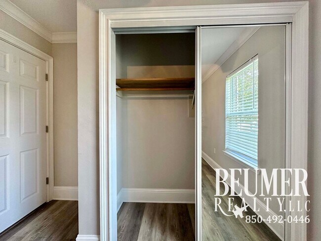 Building Photo - 12295 Havburg Dr