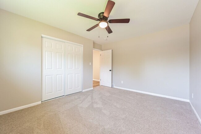 Building Photo - "Charming 4-Bedroom Home with 2 Full Baths...