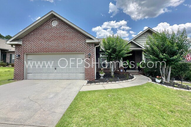 Building Photo - 606 Rowan Cir