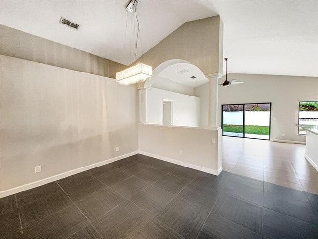 Building Photo - 4655 Doral Park Ave