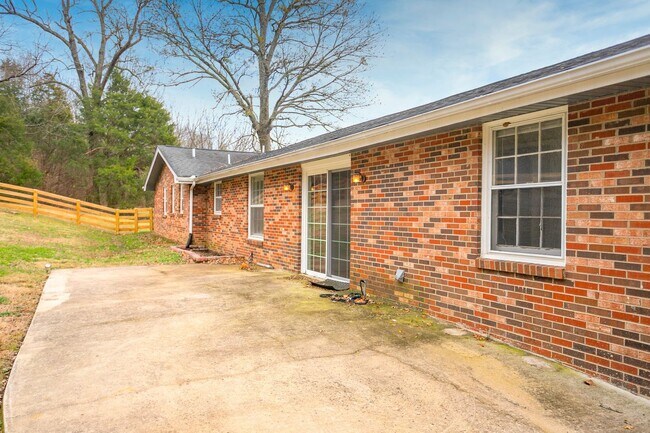 Building Photo - 610 Ashley Ct