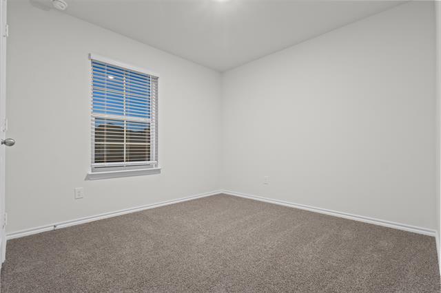 Building Photo - 612 Creek End Dr