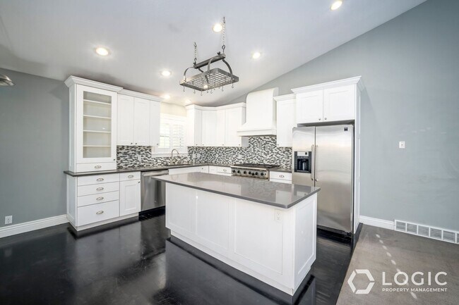 Building Photo - 9385 Tortellini Dr