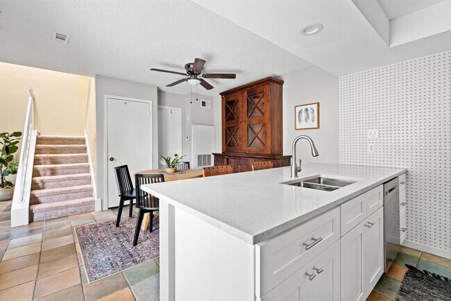 Building Photo - 8340 Fathom Cir