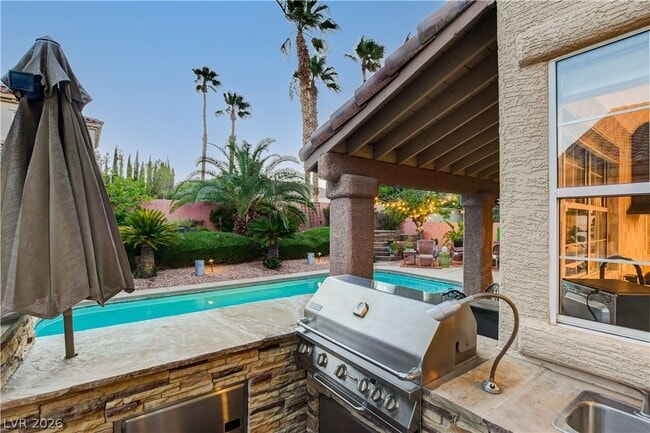 Building Photo - 1409 Palantine Hill Dr