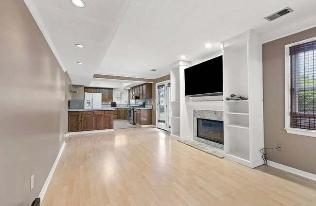 Building Photo - 4628 Fieldmoor Dr