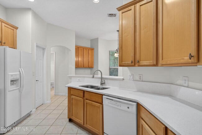 Building Photo - 2407 Southern Links Dr